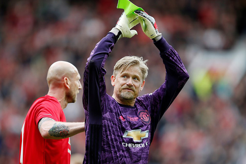 Beckham rực sáng, huyền thoại MU 1999 đại thắng 5-0 Bayern