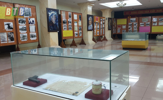 Triển l&atilde;m &ldquo;B&aacute;c Hồ với Th&aacute;i B&igrave;nh &ndash; Th&aacute;i B&igrave;nh l&agrave;m theo lời B&aacute;c&rdquo;