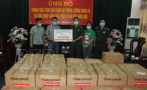 Bộ đội bi&ecirc;n ph&ograve;ng Th&aacute;i B&igrave;nh: Tiếp nhận 35.000 khẩu trang ph&ograve;ng, chống dịch Covid-19