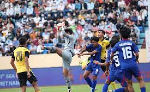 U23 Malaysia 2-2 U23 Campuchia: Chia điểm bất ngờ, Malaysia c&oacute; thể gặp U23 Việt Nam ở b&aacute;n kết!