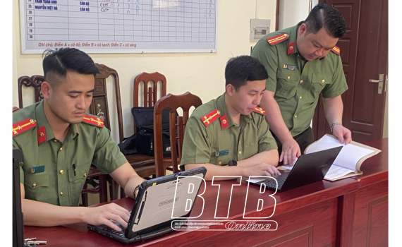 Cảnh gi&aacute;c với tội phạm lừa đảo tr&ecirc;n kh&ocirc;ng gian mạng