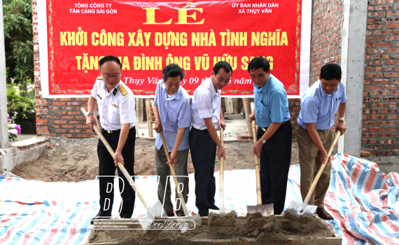 X&acirc;y dựng nh&agrave; t&igrave;nh nghĩa cho hộ ngh&egrave;o x&atilde; Thụy Văn    