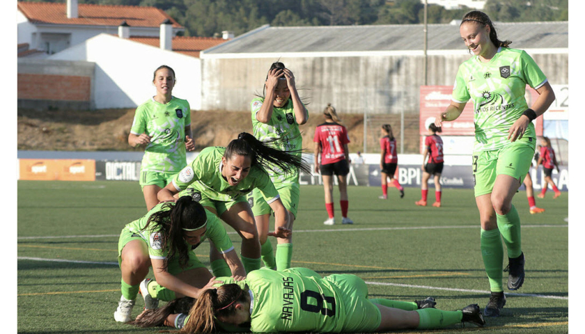 Đội của Huỳnh Như tho&aacute;t hiểm ngoạn mục