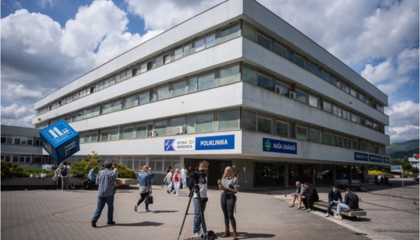Khám xét nhà nghi phạm bắn Thủ tướng Slovakia