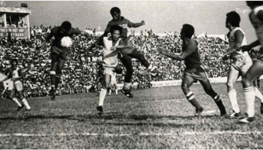 50 năm ng&agrave;y thống nhất đất nước: Nh&igrave;n lại h&agrave;nh tr&igrave;nh của b&oacute;ng đ&aacute; Việt Nam