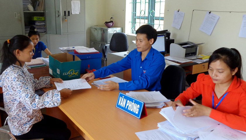 Bộ Nội vụ: C&aacute;n bộ, c&ocirc;ng chức x&atilde; kh&ocirc;ng s&aacute;p nhập vẫn được &aacute;p dụng chế độ theo Nghị định 178