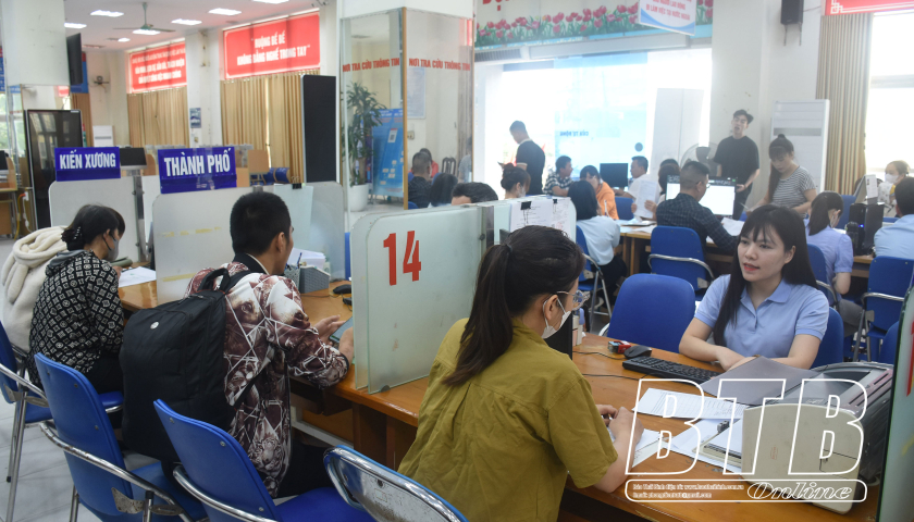 Điểm tựa của người lao động l&uacute;c kh&oacute; khăn