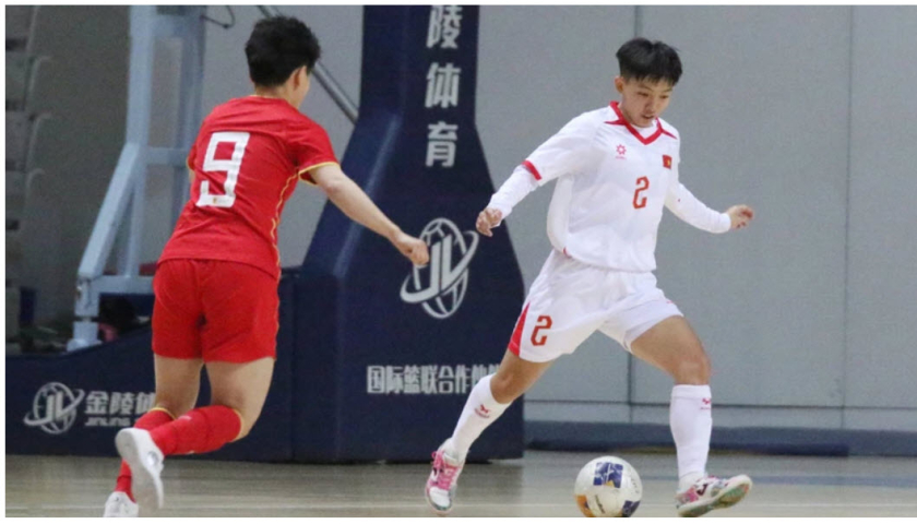 Đội tuyển futsal nữ Việt Nam thua Trung Quốc tr&ecirc;n loạt lu&acirc;n lưu