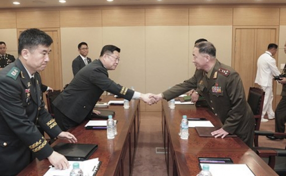 H&agrave;n Quốc v&agrave; Triều Ti&ecirc;n nhất tr&iacute; kh&ocirc;i phục c&aacute;c k&ecirc;nh li&ecirc;n lạc qu&acirc;n sự