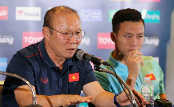 Trước trận gặp Th&aacute;i Lan, HLV Park Hang-seo tuy&ecirc;n bố: Kh&ocirc;ng c&oacute; g&igrave; phải sợ sệt d&ugrave; đối thủ c&oacute; l&agrave; ai