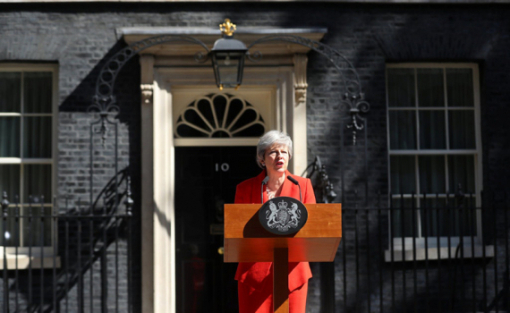 B&agrave; Theresa May từ chức l&atilde;nh đạo đảng Bảo thủ