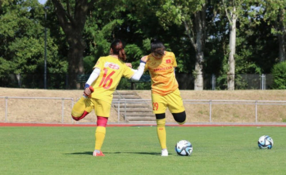 ĐT nữ Việt Nam quay lại s&acirc;n tập sau trận giao hữu đầu ti&ecirc;n