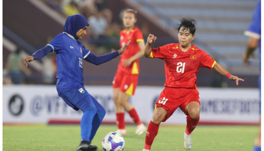 Tuyển nữ Việt Nam thắng &aacute;p đảo 7-0 Maldives