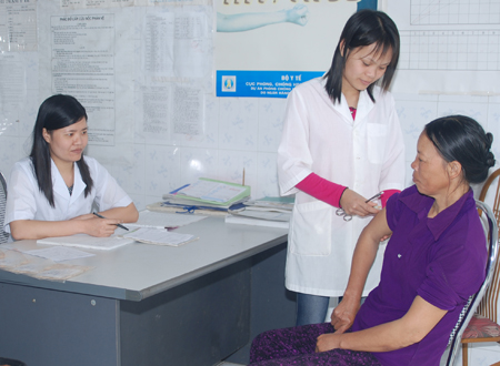 Nỗ lực thực hiện ti&ecirc;u ch&iacute; y tế

