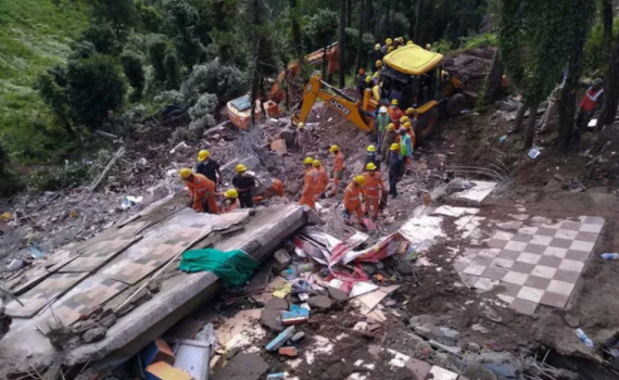 Gia tăng thương vong trong vụ sập nh&agrave; tại Ấn Độ