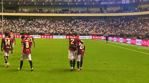 Angel Gomes ấn định chiến thắng bằng một siêu phẩm