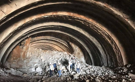 Th&ocirc;ng hầm cao tốc Bắc Nam qua Tam Điệp