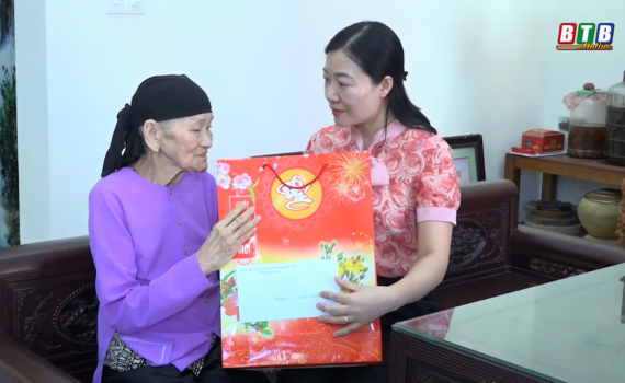 Nhiều hoạt động thiết thực chăm lo cho người c&oacute; c&ocirc;ng với c&aacute;ch mạng.