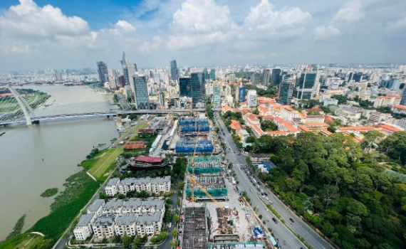 Vốn ngoại r&oacute;t v&agrave;o bất động sản tăng vọt với hơn 3,2 tỉ USD