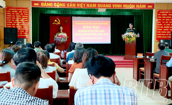 Th&agrave;nh phố: Khai mạc lớp bồi dưỡng kiến thức quốc ph&ograve;ng v&agrave; an ninh năm 2023