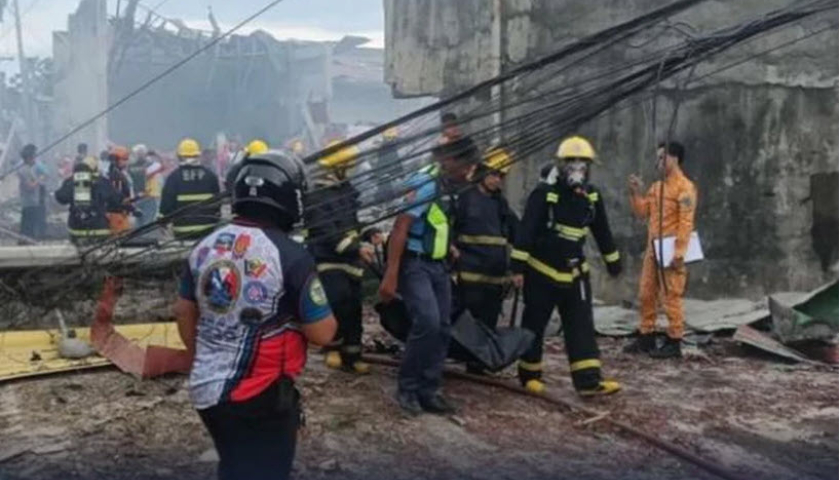 Ph&aacute;o hoa ph&aacute;t nổ trong l&uacute;c ti&ecirc;u hủy ở Philippines, gần 30 người bị thương