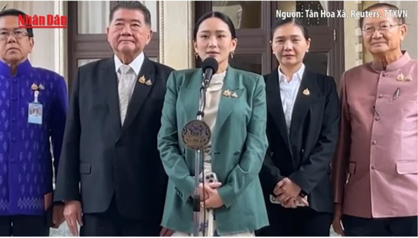 B&agrave; Paetongtarn chấp nhận bị tạm đ&igrave;nh chỉ chức vụ Thủ tướng Th&aacute;i Lan