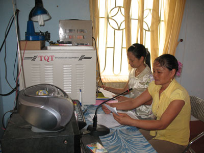 Cầu nối Đảng với d&acirc;n 