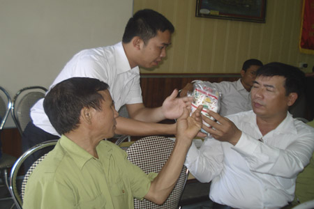 Tập huấn nghiệp vụ ph&acirc;n biệt h&agrave;ng giả