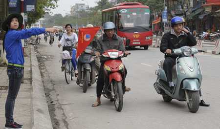 Để luật kh&ocirc;ng nằm tr&ecirc;n giấy