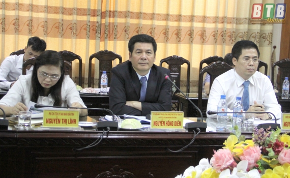 UBND tỉnh l&agrave;m việc với C&ocirc;ng ty TNHH Tokyo Gas