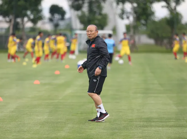 HLV Park Hang Seo bất ngờ cho U22 Việt Nam tập kín - 12