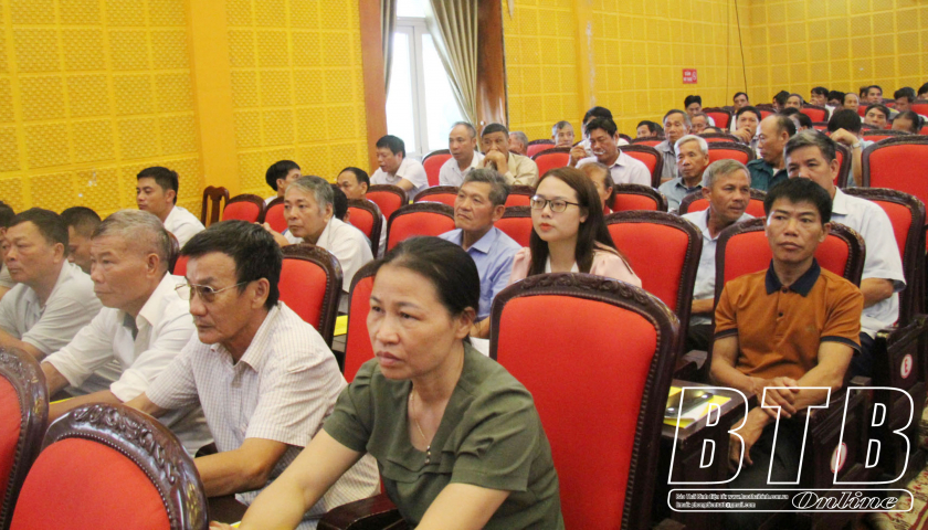 Hưng H&agrave;: Tr&ecirc;n 350 đại biểu được tập huấn phương ph&aacute;p r&agrave; so&aacute;t hộ ngh&egrave;o, hộ cận ngh&egrave;o