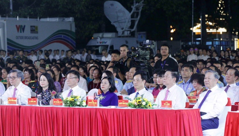 S&acirc;u lắng, x&uacute;c động Chương tr&igrave;nh nghệ thuật đặc biệt "Lời Người để lại"