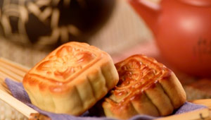 B&aacute;nh trung thu chay, cao cấp so&aacute;n ng&ocirc;i thị trường