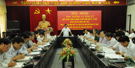 Nghe v&agrave; cho &yacute; kiến về t&igrave;nh h&igrave;nh ph&aacute;t triển kinh tế &ndash; x&atilde; hội gắn với thực hiện Nghị quyết 09 ở c&aacute;c huyện Tiền Hải v&agrave; Th&aacute;i Thụy
