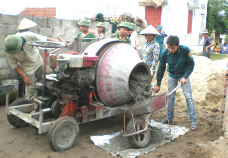 Những con đường thắm đượm t&igrave;nh qu&acirc;n d&acirc;n