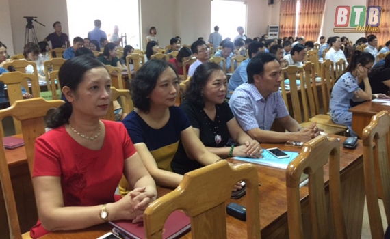 Hội nghị tập huấn tiếp tục triển khai nhiệm vụ từng bước x&acirc;y dựng hệ thống l&yacute; luận văn nghệ Việt Nam