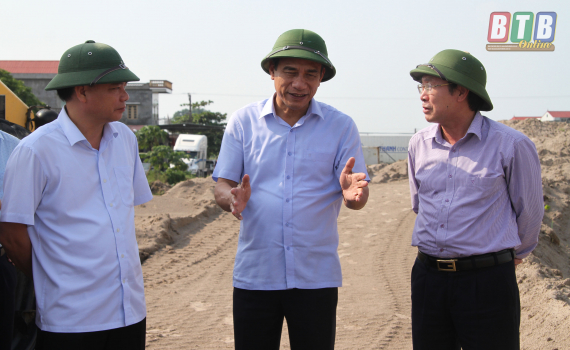 Tuyệt đối kh&ocirc;ng để người d&acirc;n chịu thiệt th&ograve;i trong việc di dời phục vụ dự &aacute;n