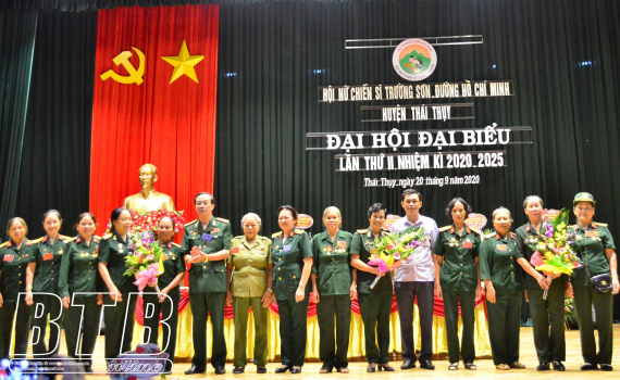 Đại hội đại biểu Hội Nữ chiến sĩ Trường Sơn - đường Hồ Ch&iacute; Minh huyện Th&aacute;i Thụy