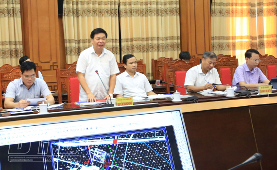 UBND tỉnh l&agrave;m việc với đo&agrave;n c&ocirc;ng t&aacute;c của Tổng C&ocirc;ng ty Điện lực miền Bắc