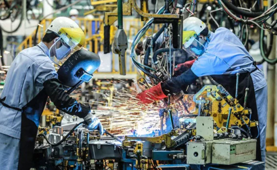 Kinh tế Việt Nam dự b&aacute;o phục hồi mạnh mẽ từ cuối qu&yacute; III