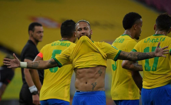 Neymar tỏa sáng, Brazil xây chắc ngôi đầu