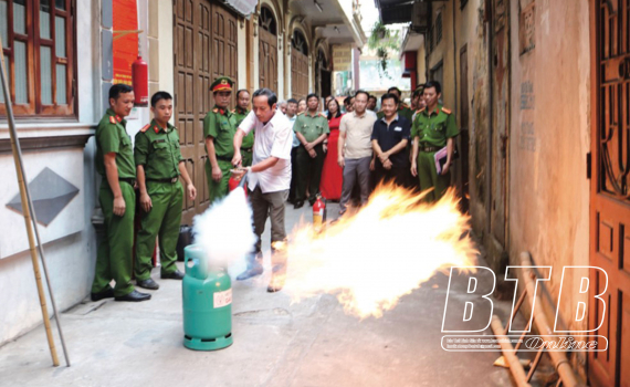 Nh&acirc;n rộng m&ocirc; h&igrave;nh &ldquo;Tổ li&ecirc;n gia an to&agrave;n ph&ograve;ng ch&aacute;y, chữa ch&aacute;y&rdquo;