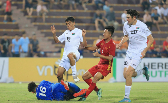 U20 Việt Nam v&agrave; U20 Palestine bất ph&acirc;n thắng bại trong trận giao hữu tr&ecirc;n s&acirc;n Việt Tr&igrave;